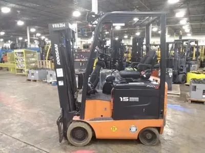 USED 2019 DOOSAN BC15S-5