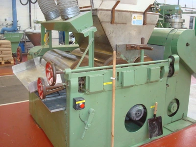 Marchant Hoz Triple Roll Mill