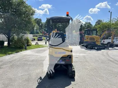 USED 2021 XCMG XE18U