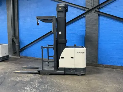 Used CROWN SP352030 Electric Lifters Ohio US | HGR 24 #1446255