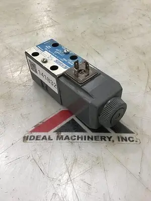 USED VICKERS DG4V-3-2A-M-U-HL7-60