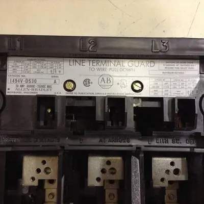 USED ALLEN BRADLEY 1494V-DS30 SER A