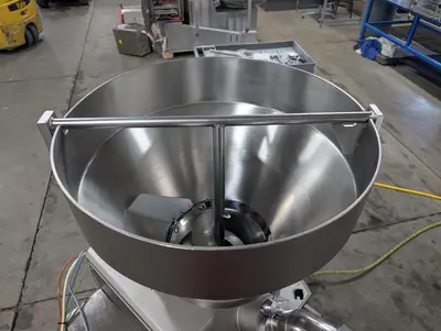 USED 2017 REISER ROBOT 500 FILLER