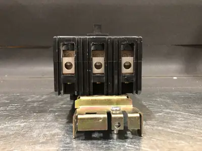 USED SQUARE D FA36070