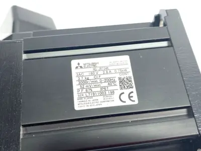USED MITSUBISHI ELECTRIC BRUSHLESS AC SERVO MOTOR, ROTARY, KEYED SHAFT
