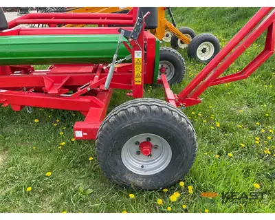 Used FARM KING _UNKNOWN_ Stretch Wrappers Iowa US | Keast Enterprises #1360254
