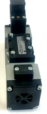 NEW PARKER H21WXBBL53D SINGLE SOLENOID VALVE