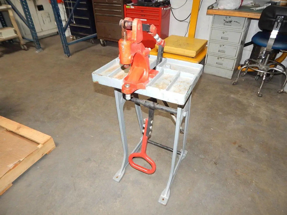 Used EYELETS KP-36 Kick Presses Texas US | Aucto #1456839