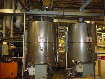 2200L S/S JKTD Enclosed Mixing Tank
