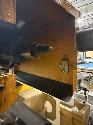 HUSKY H200 R880/55 HORIZONTAL INJECTION MOULDING MACHINES | INJECTION DEPOT (17)