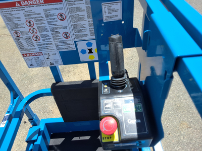 USED 2017 Genie GS-1930