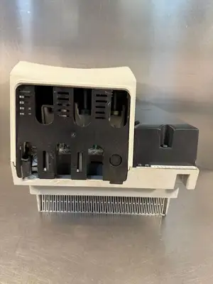 Emerson / Control Techniques SPMC1402 DRIVE 50-60Hz 3Ph (2.2.4)