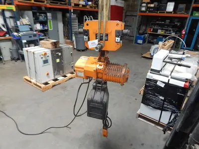 Used ACCOLIFT 2 Hoists (All Types) Texas US | Aucto #1308449