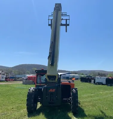 NEW 2026 JLG 1055