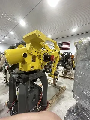Used 2022 FANUC M-410IB/700 PALLETIZING ROBOT WITH R-30IB PLUS CONTROLLER MINT! Robots | Harbor Machinery Inc. #1283372