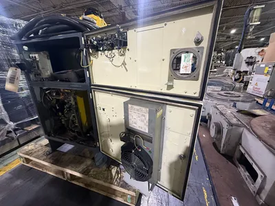 USED 2014 FANUC R-2000IB/210F + R30IB