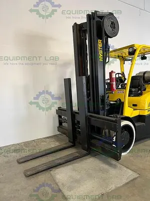USED HYSTER S 155F FORKLIFT 15000 LBS W/ ADJ. 48" FORKS - SIDE SHIFT, 220" MAX HEIGHT