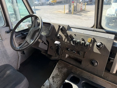 Used 2011 FREIGHTLINER ROUTE STAR Box trucks Ohio US | Miedema Asset Management Group #1578143