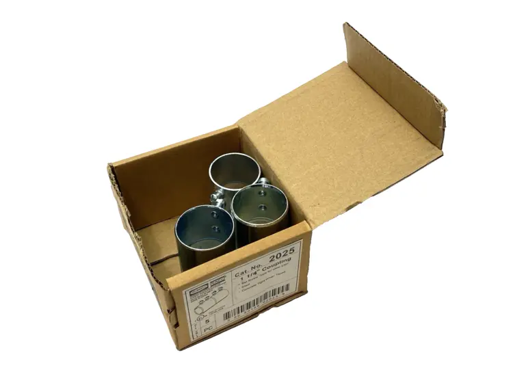 New | in-Stock Hubbell Raco EMT Set-Screw Coupling 1-1/4" LOT OF 3 Electrical Fittings Michigan US | Maverick Industrial Sales #1395710
