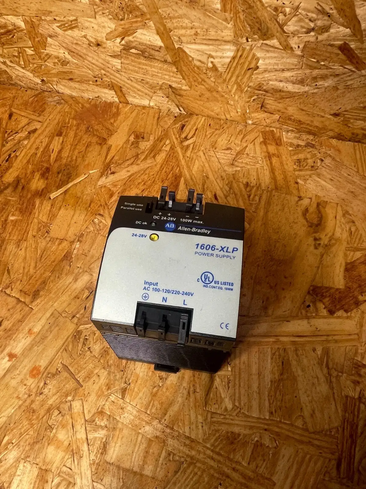 USED Allen-Bradley Allen-Bradley 1606-XLP100E