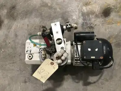 TRIVAC D10E Vacuum Pump 10M3/HR (44gpm)2×10-3 mbar (2.9PSI) 140041
