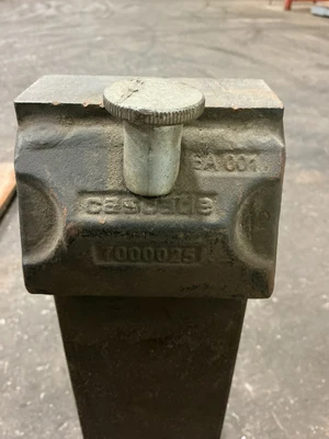 Used CASCADE EA001 Pallet Forks Ohio US | Equipment Recovery Corp. #1331817