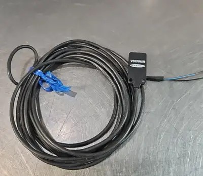 Banner VS2RN5R Ultra Thin Miniature Sensor Receiver. Loc5E-18