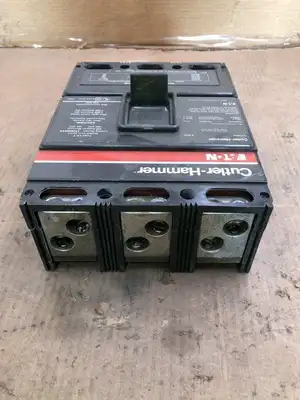 Cutler-Hammer LS36060YA 3 Pole 600A Molded Case Circuit Breaker 600VAC 250VDC