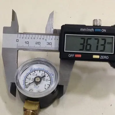 USED SMC GAUGE810