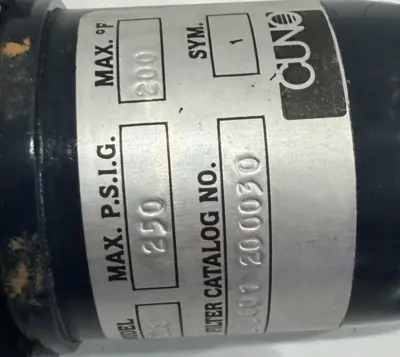 NEW CUNO 13136-01-20-0030 OIL FILTER 250 PSI 200F