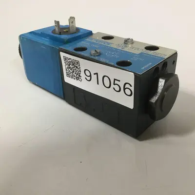 USED VICKERS DG4V-3-2A-M-U-H7-60