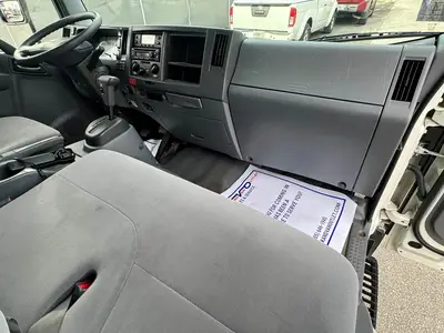 Used 2019 ISUZU NPR XD Reefer Trucks Florida US | Truck and Van Outlet #1509164