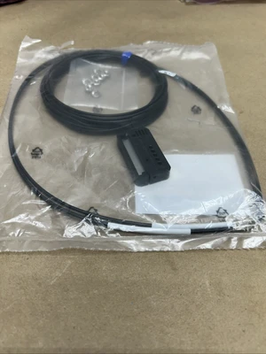 NEW Omron E32-T11L-2M