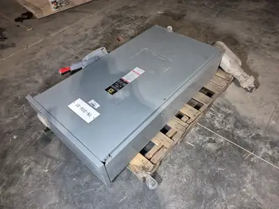 USED SQUARE D CH365R