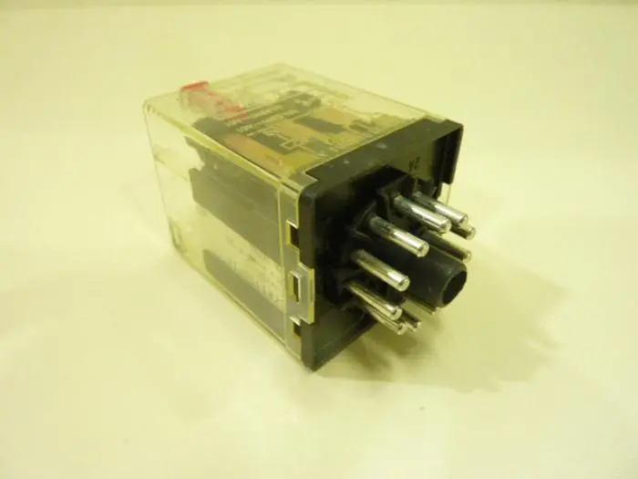 Used ELESTA SKR115DFLT Relays & Switches Michigan US | Ideal Machinery #701310