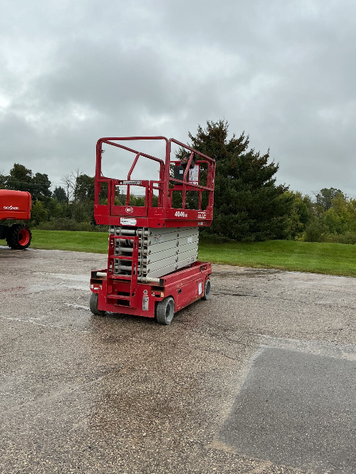 Used 2017 MEC 4046SE Scissor Lifters Wisconsin US | Stack Equipment #1498130