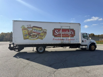 Used 2007 FREIGHTLINER BUSINESS CLASS M2 26' BOX TRUCK Box trucks Ohio US | Miedema Asset Management Group #1709372