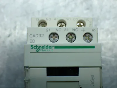 NEW SCHNEIDER ELECTRIC LAD4TBDL