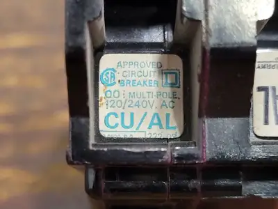 USED SQUARE D QO215