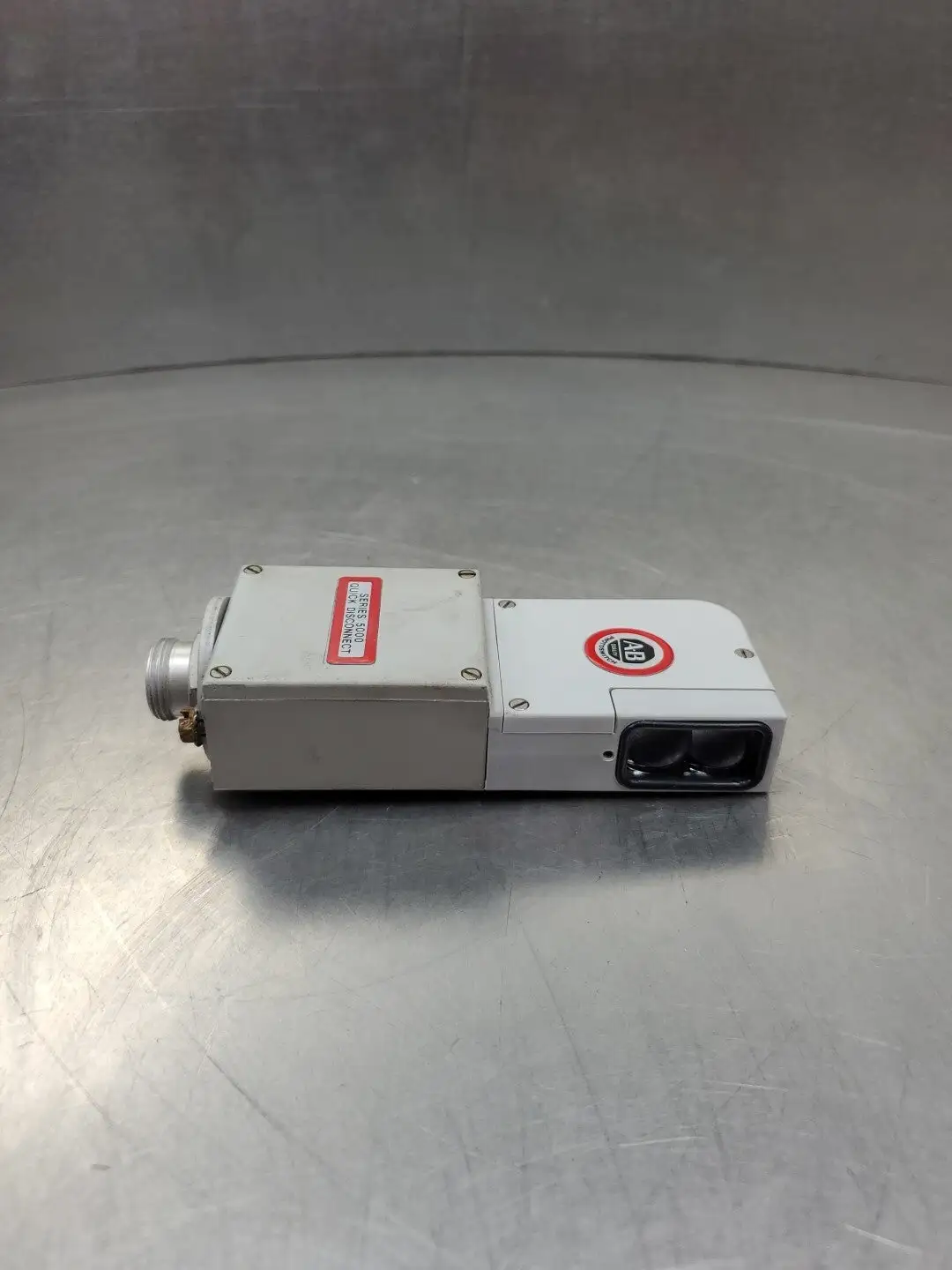 ALLEN BRADLEY 42LRC-5010 Ser. B PHOTOSWITCH w/42LTB-5000 Terminal Base. 5D-22