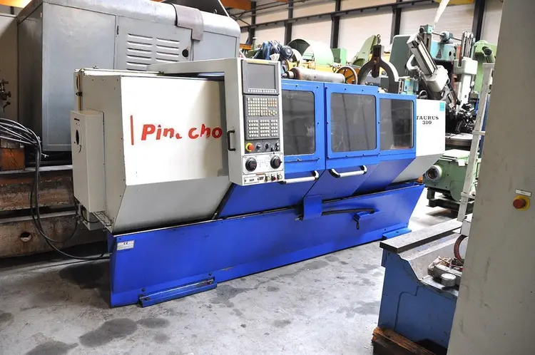 Used PINACHO TAURUS 310 Ø 620 X 2000 MM CNC Lathes BE | Apt International N.V #361733