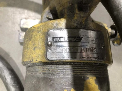 Greenlee 880-M2 1-1/2″ Hydraulic Pipe Bender w/ Enerpac Hydraulic Pump 10,000PSI