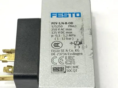 USED SMC PRESSURE SWITCH, EN 60947-5-1, RELATIVE PRESSURE, 175250
