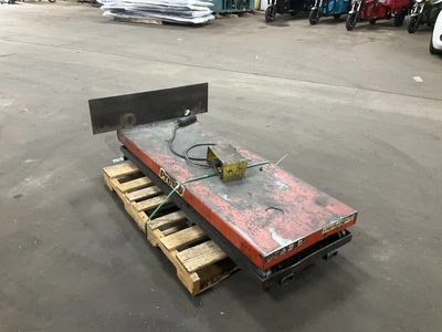 Used _UNKNOWN_ _UNKNOWN_ Platform Lifters Michigan US | Miedema Asset Management Group #1488102
