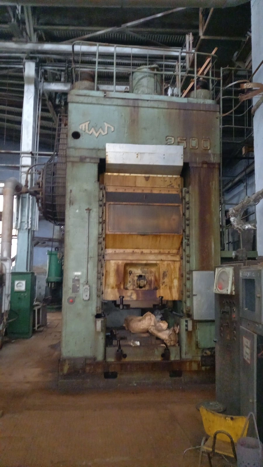 VORONEZH Knuckle-Joint Press, overhauled & retrofitted 2010
