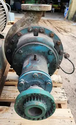USED GOULDS 3196