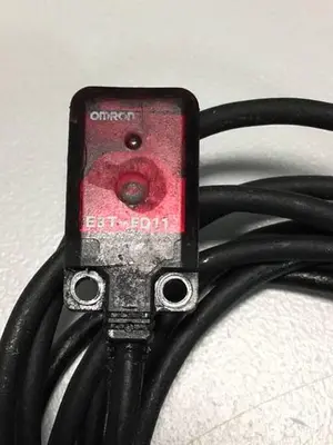 USED OMRON E3T-FD11