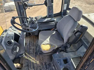 USED 2013 JOHN DEERE 544K