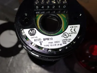 NEW ALLEN BRADLEY 855TPB24Y4