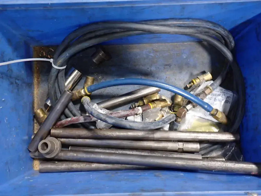 Hardware / Hoses